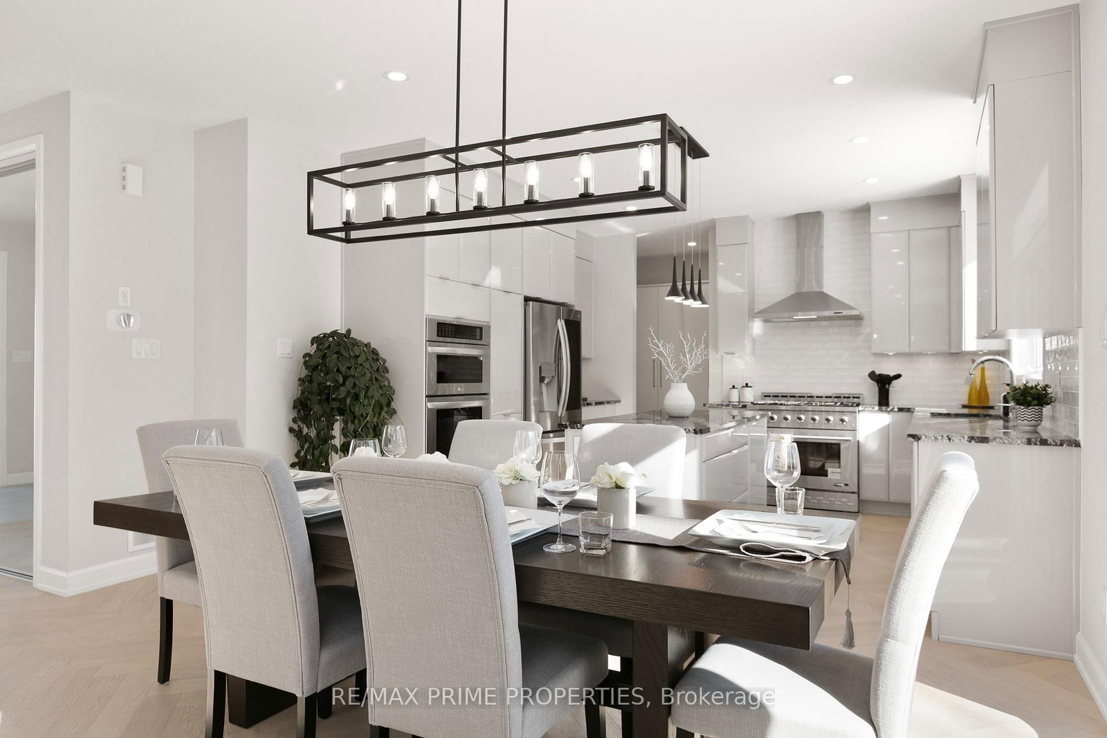 820 MERCIER Crescent • Ottawa, ON photo 13