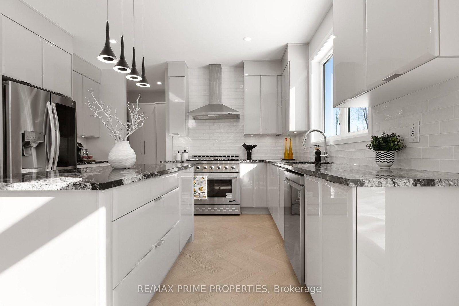 820 MERCIER Crescent • Ottawa, ON photo 17