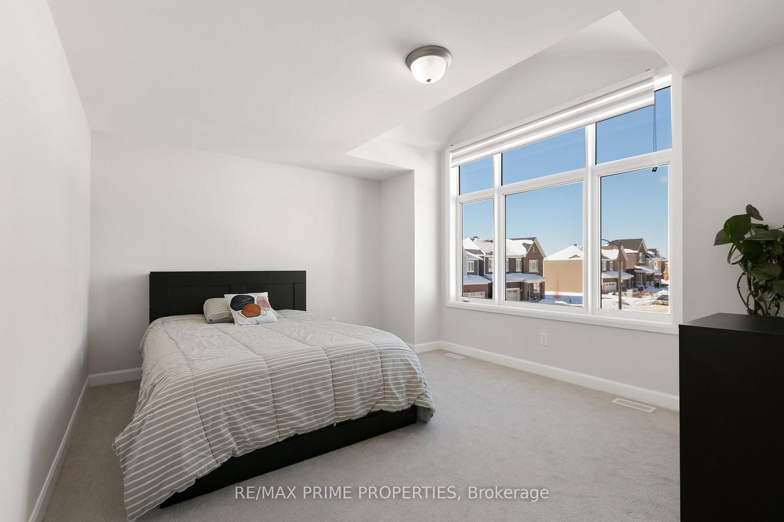 820 MERCIER Crescent • Ottawa, ON photo 31