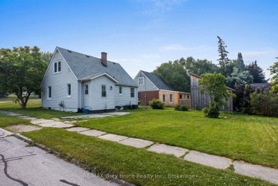 701 5th Street E • Owen Sound, ON photo 3