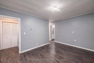 701 5th Street E • Owen Sound, ON photo 4
