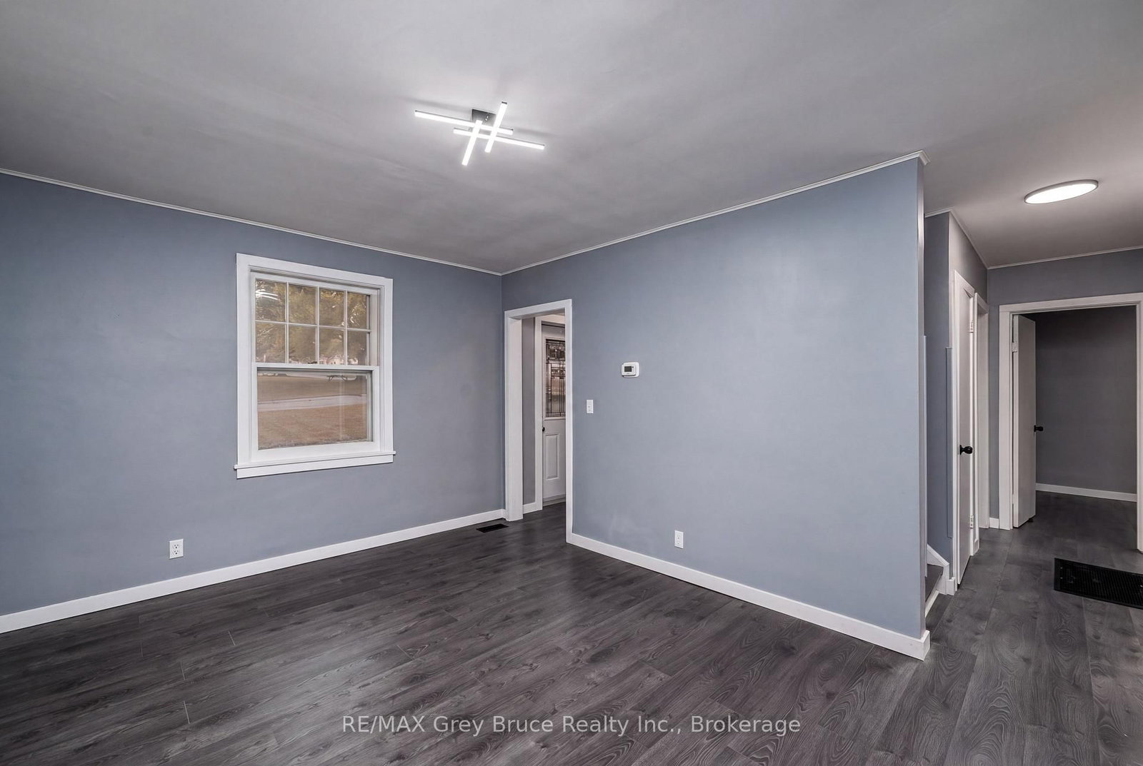 701 5th Street E • Owen Sound, ON photo 9