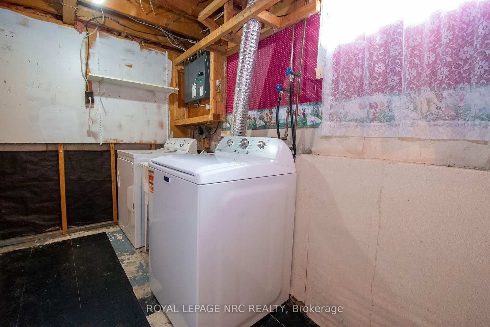 70 Oxford Street • St. Catharines, ON photo 36
