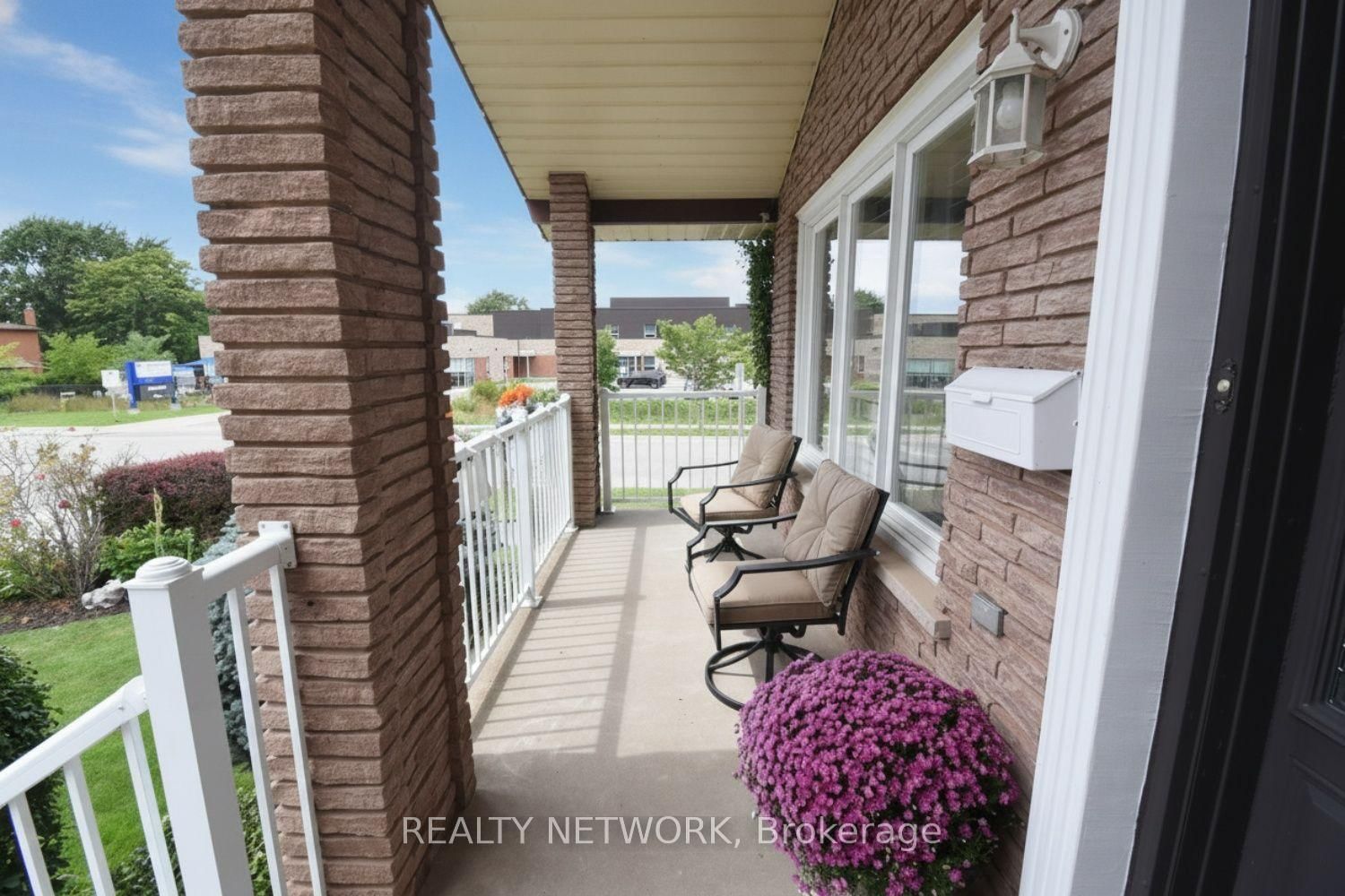 104 Glen Cannon Drive • Hamilton, ON photo 4