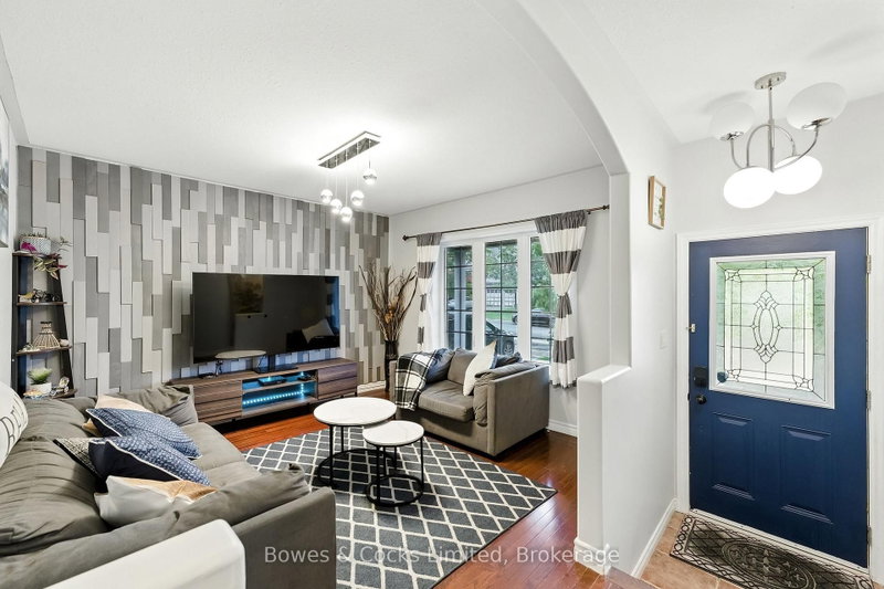 210 Farrier Crescent