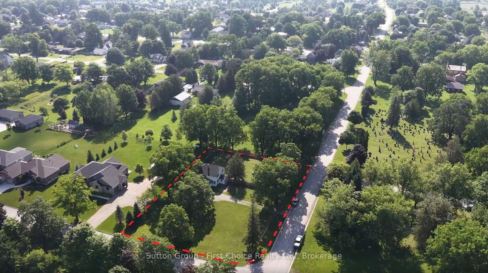 33 Bayfield Street • Huron East, ON photo 2