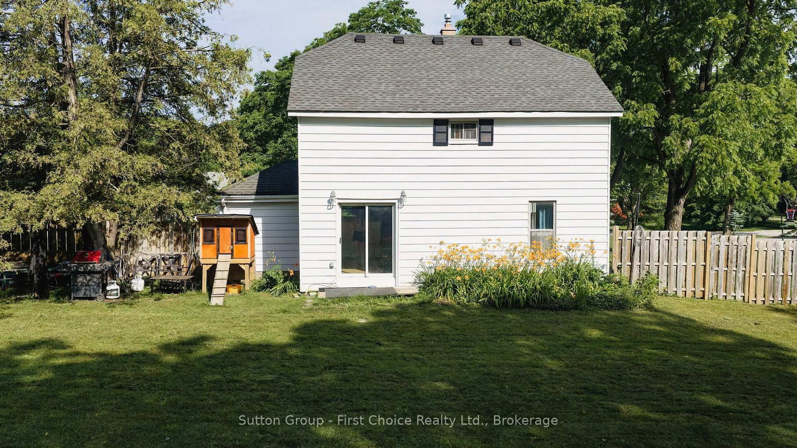33 Bayfield Street • Huron East, ON photo 33
