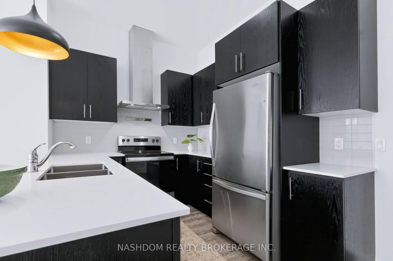 1 Redfern Ave photo 5