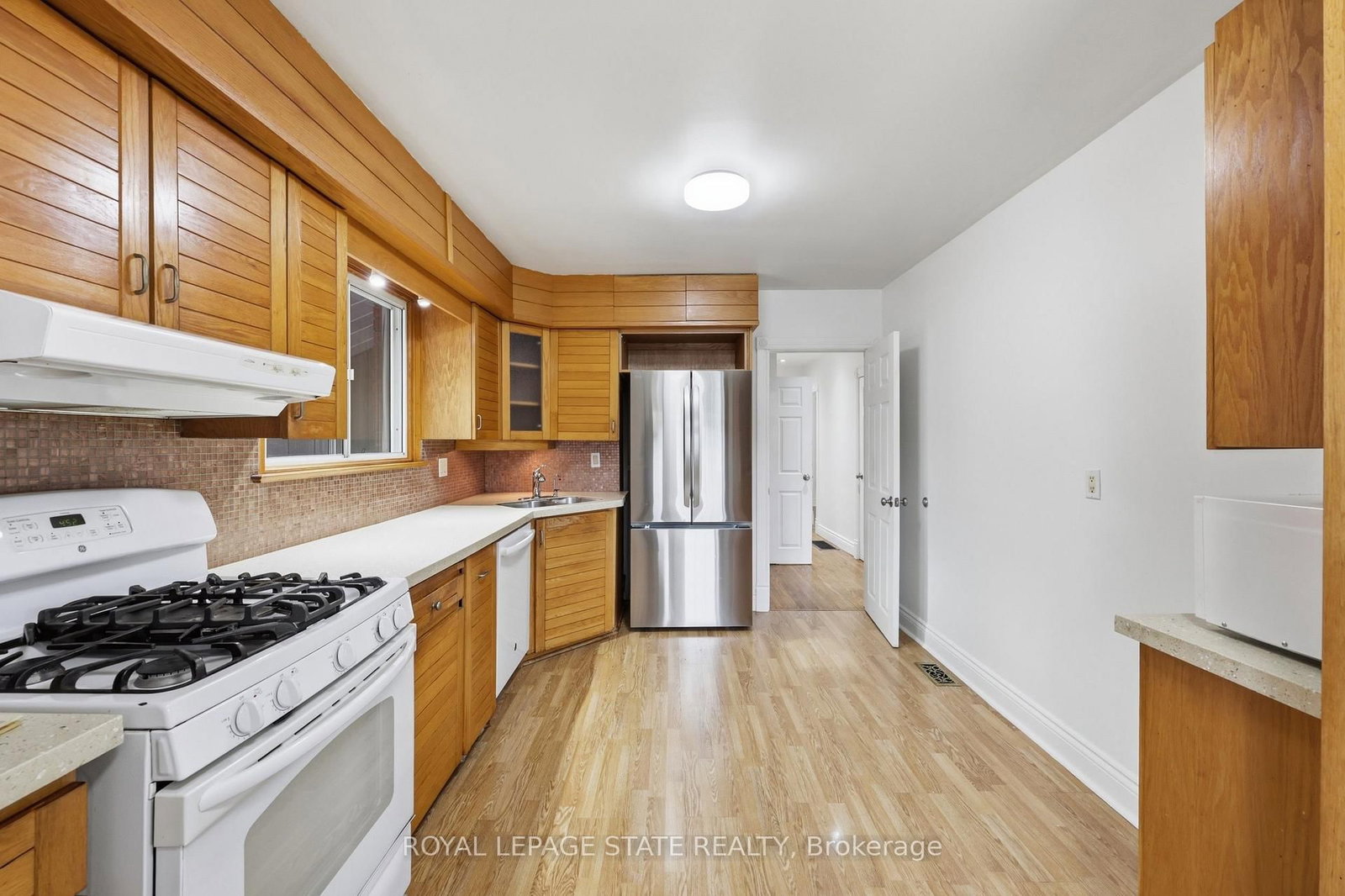 304 Whitney Avenue • Hamilton, ON photo 11