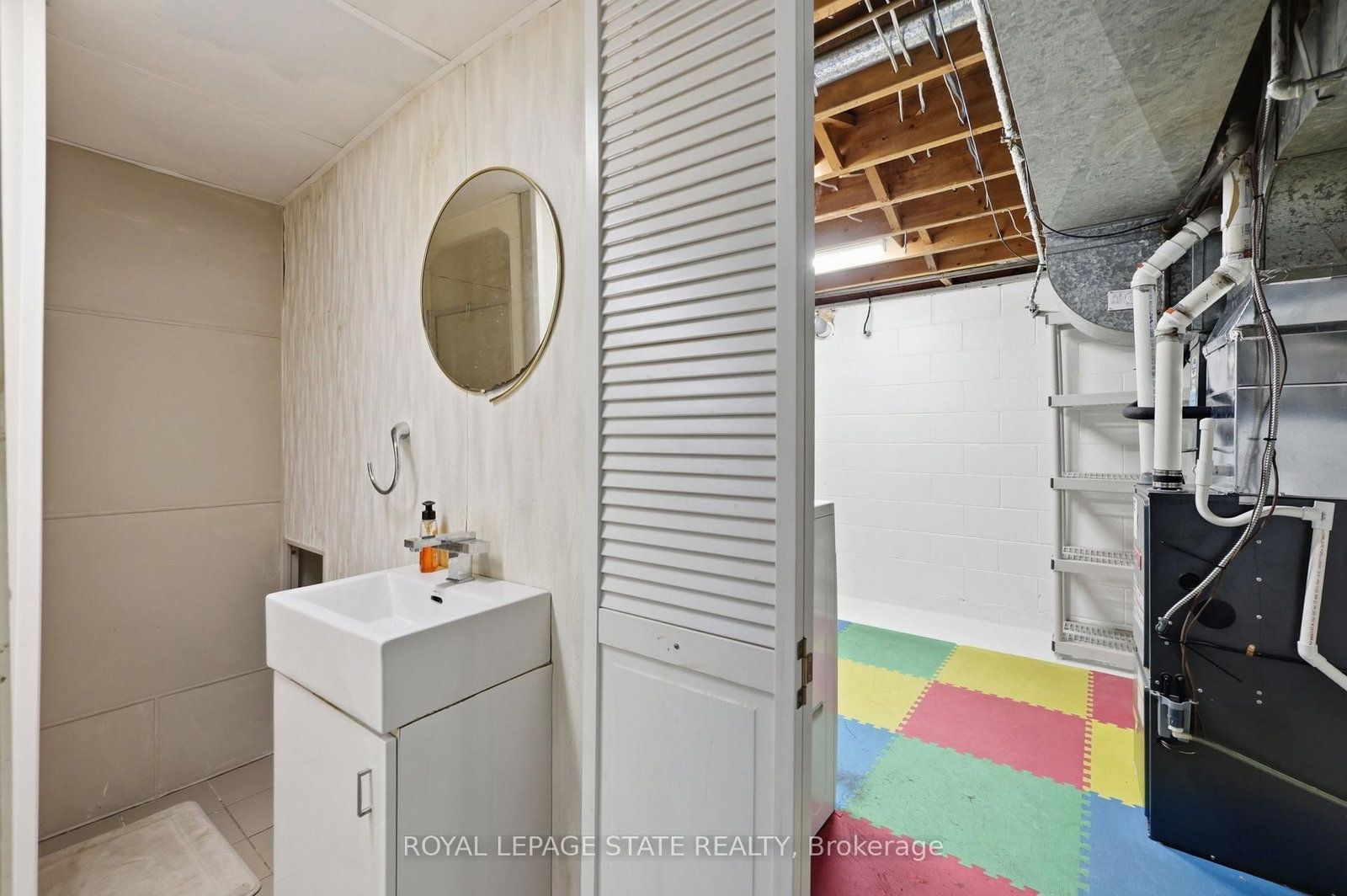 304 Whitney Avenue • Hamilton, ON photo 35