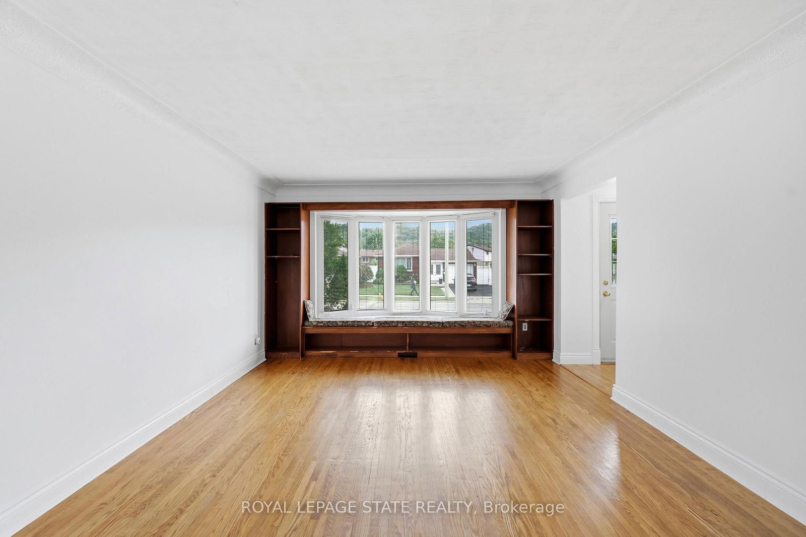 304 Whitney Avenue • Hamilton, ON photo 8