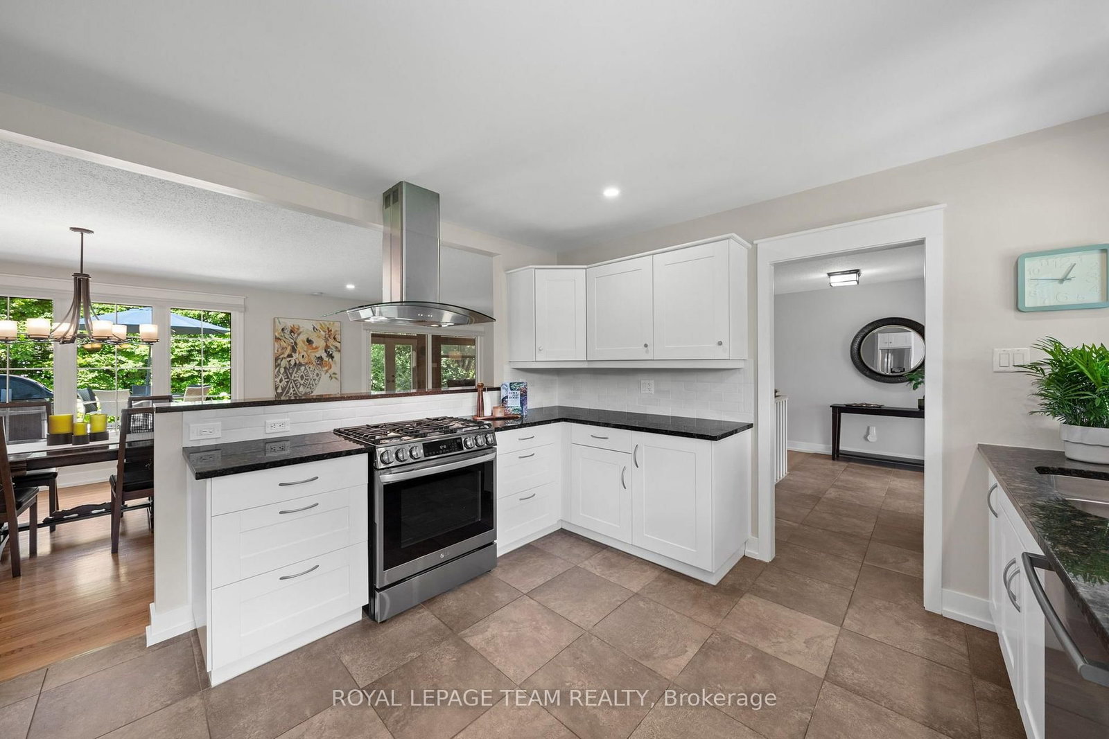 1279 Fairway Drive • Manotick, ON photo 11