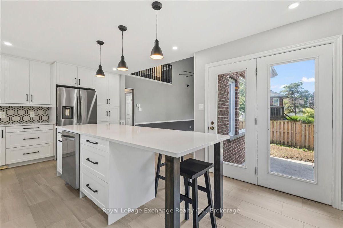 621 Lynden Crescent • Kincardine, ON photo 12