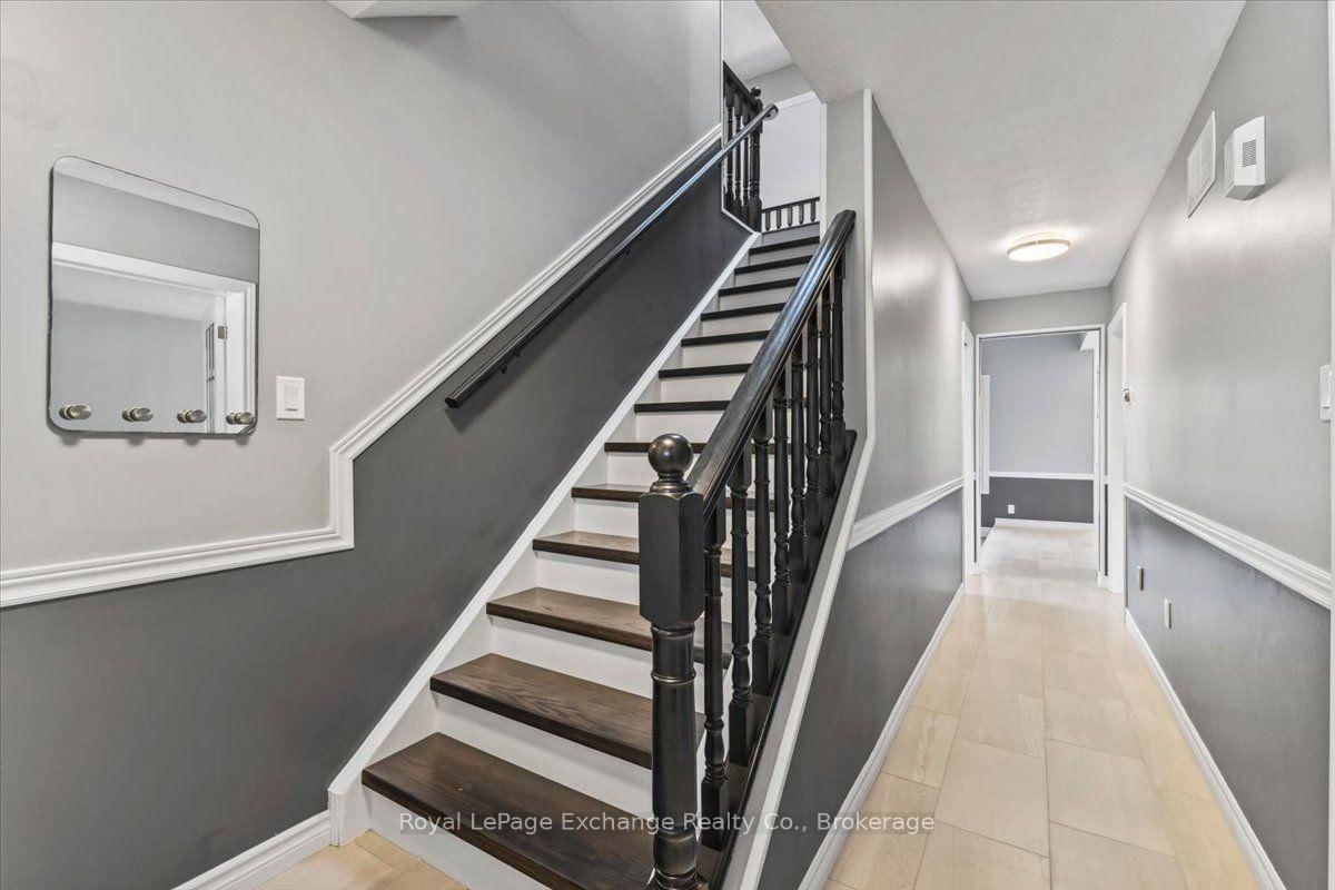 621 Lynden Crescent • Kincardine, ON photo 6