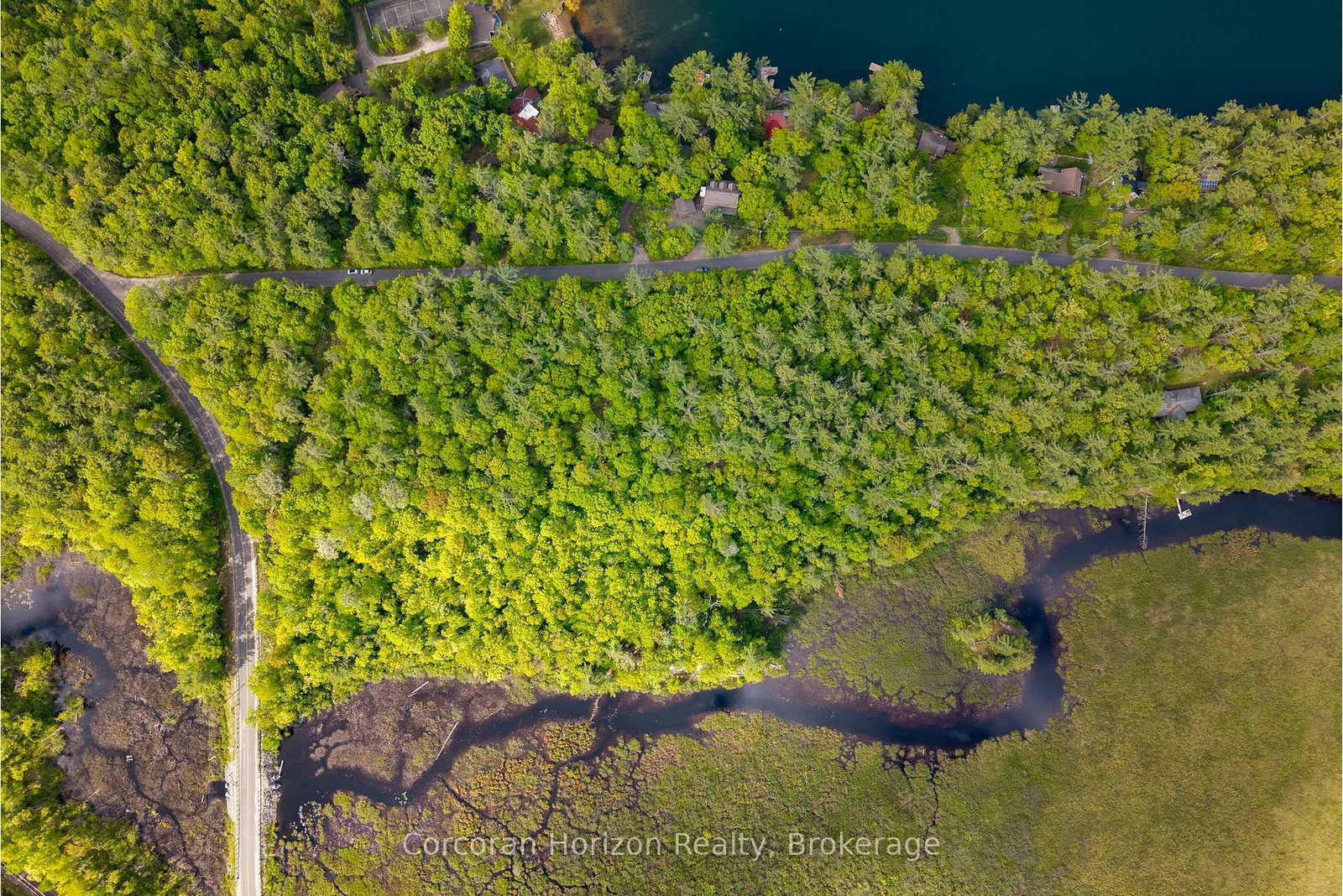 1020 Ridge Road • Muskoka Lakes, ON photo 4