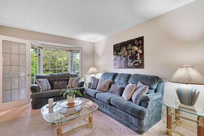 74 Napoleon Drive • London East, ON photo 7