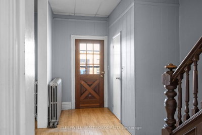 151 Renfrew Avenue W • Renfrew, ON photo 3