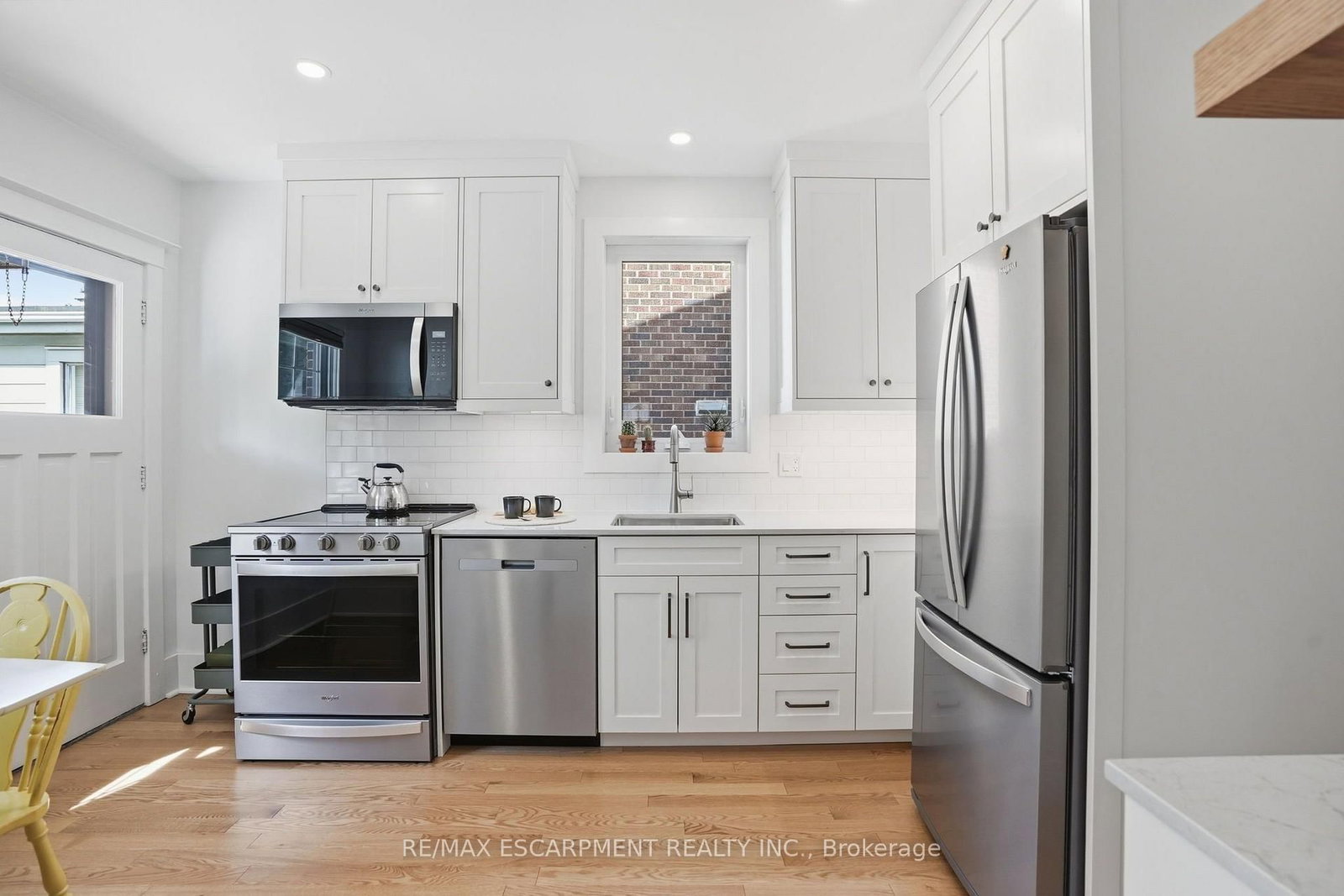 97 Cline Avenue N • Hamilton, ON photo 12