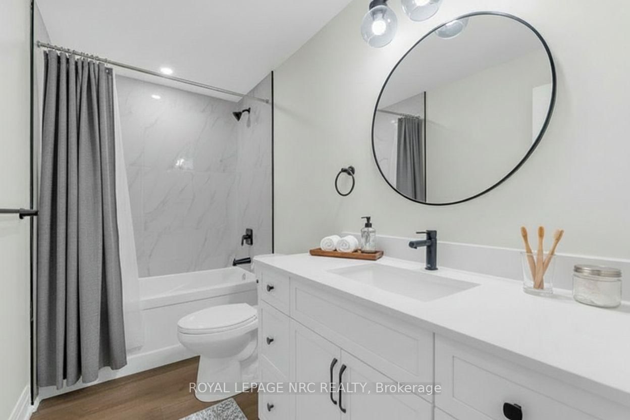 66 Page Street • Port Colborne, ON photo 12