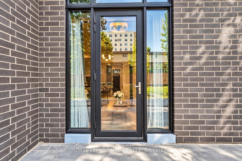 133 - 145 Columbia Street W