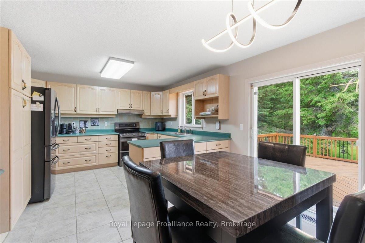 12 Experimental Farm Road • Trenton, ON photo 12