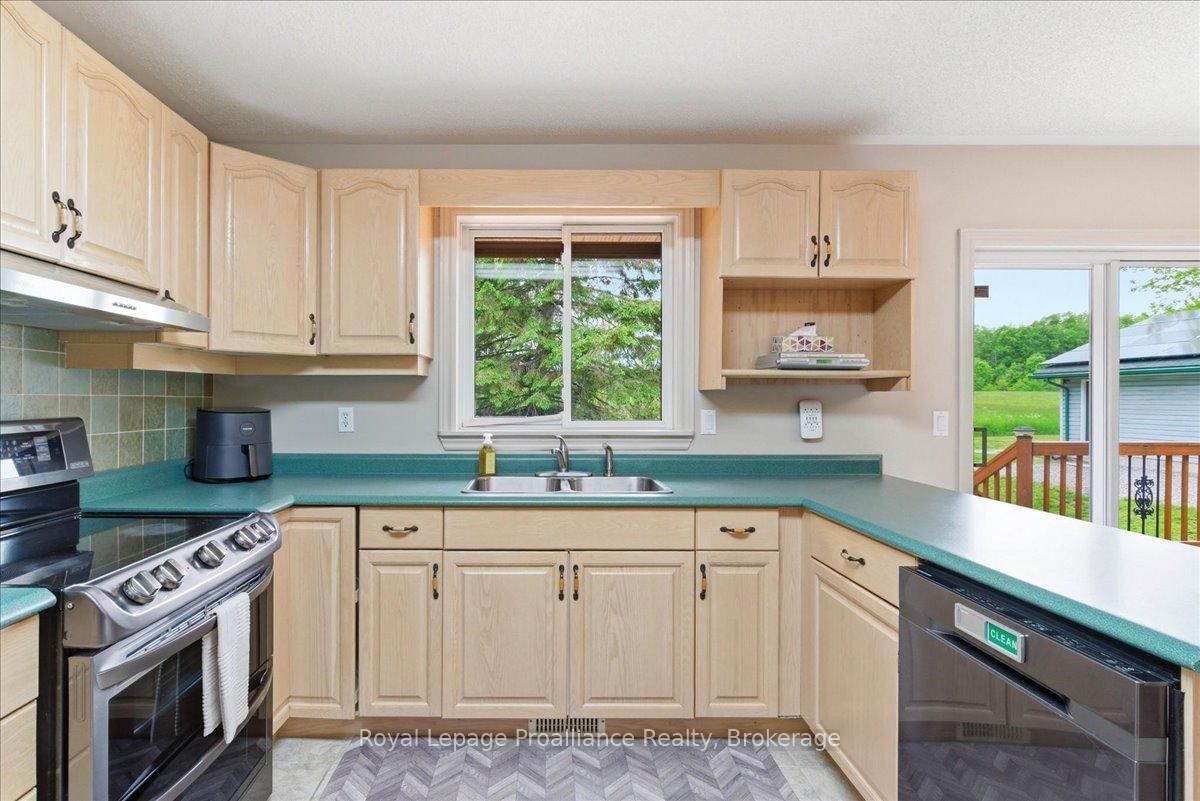 12 Experimental Farm Road • Trenton, ON photo 15