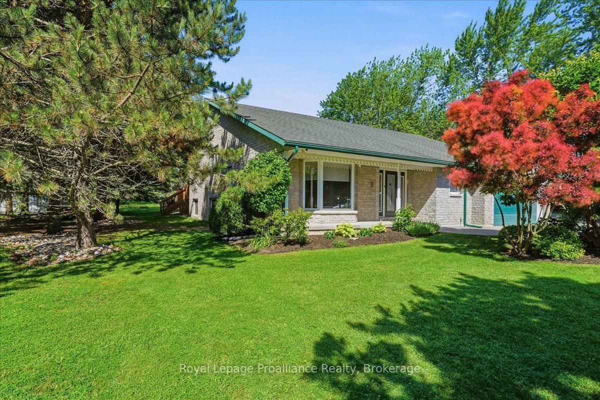 12 Experimental Farm Road • Trenton, ON photo 3