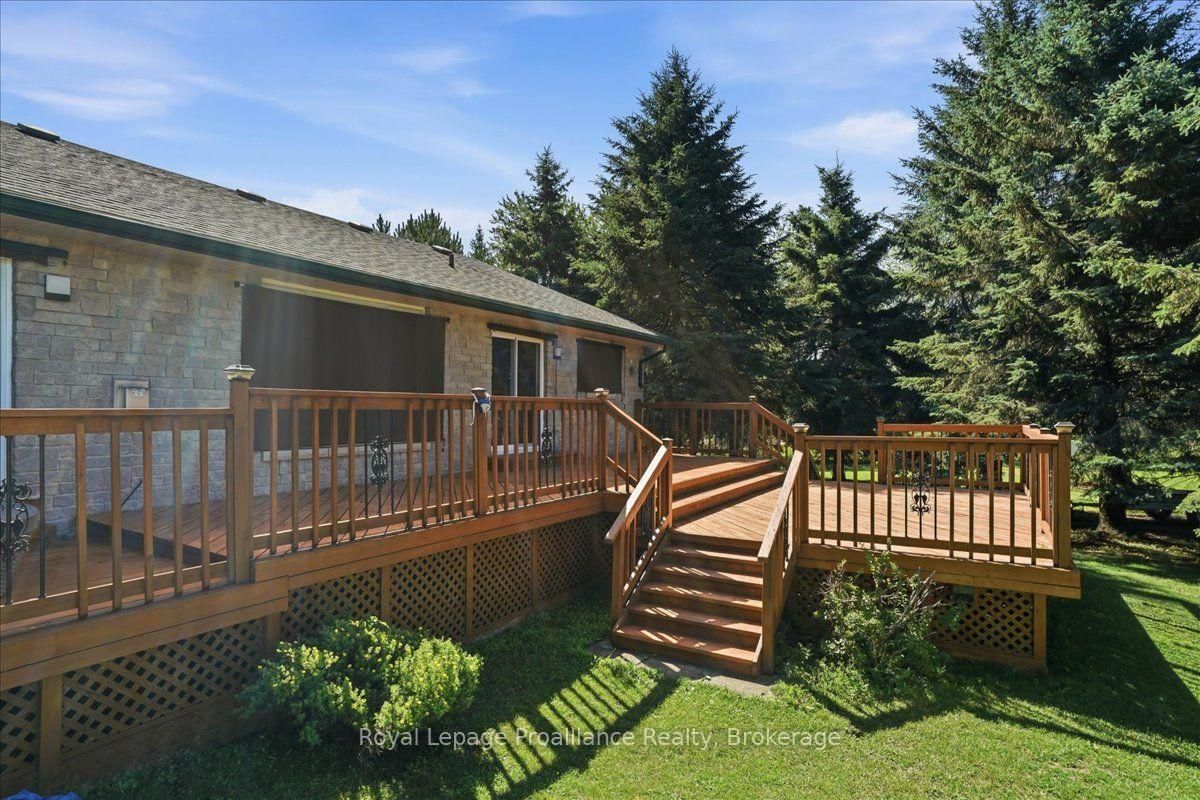 12 Experimental Farm Road • Trenton, ON photo 38