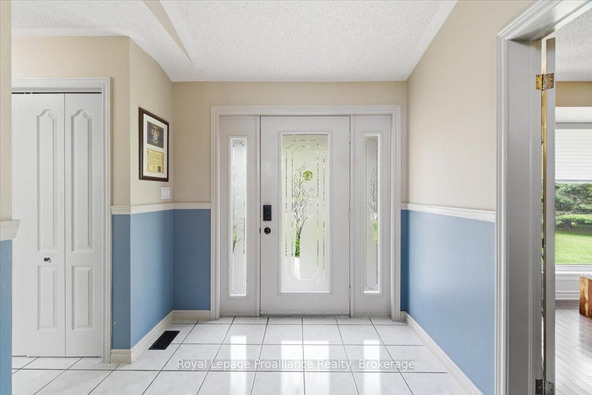 12 Experimental Farm Road • Trenton, ON photo 5