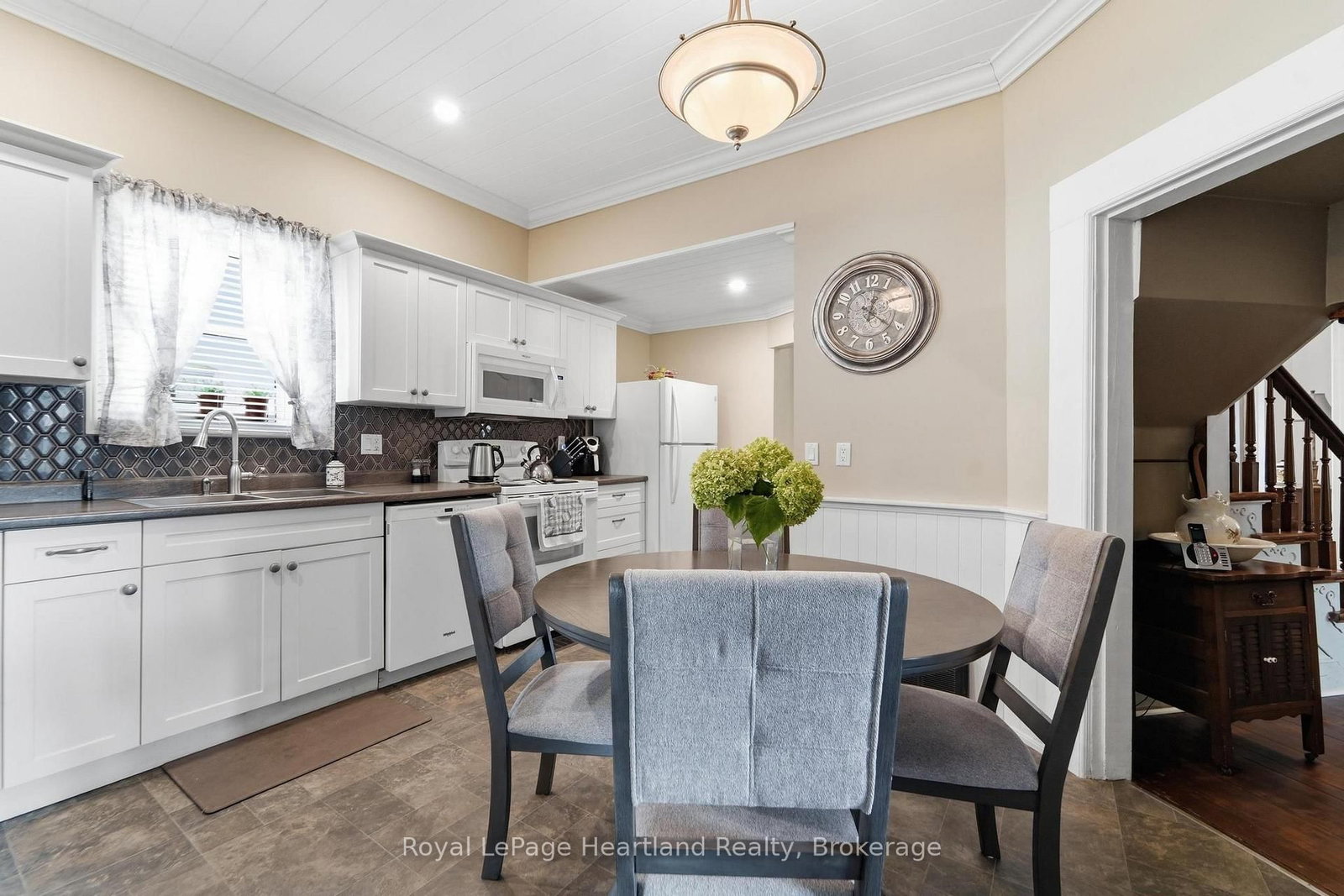 409 Gypsy Lane • North Huron, ON photo 12