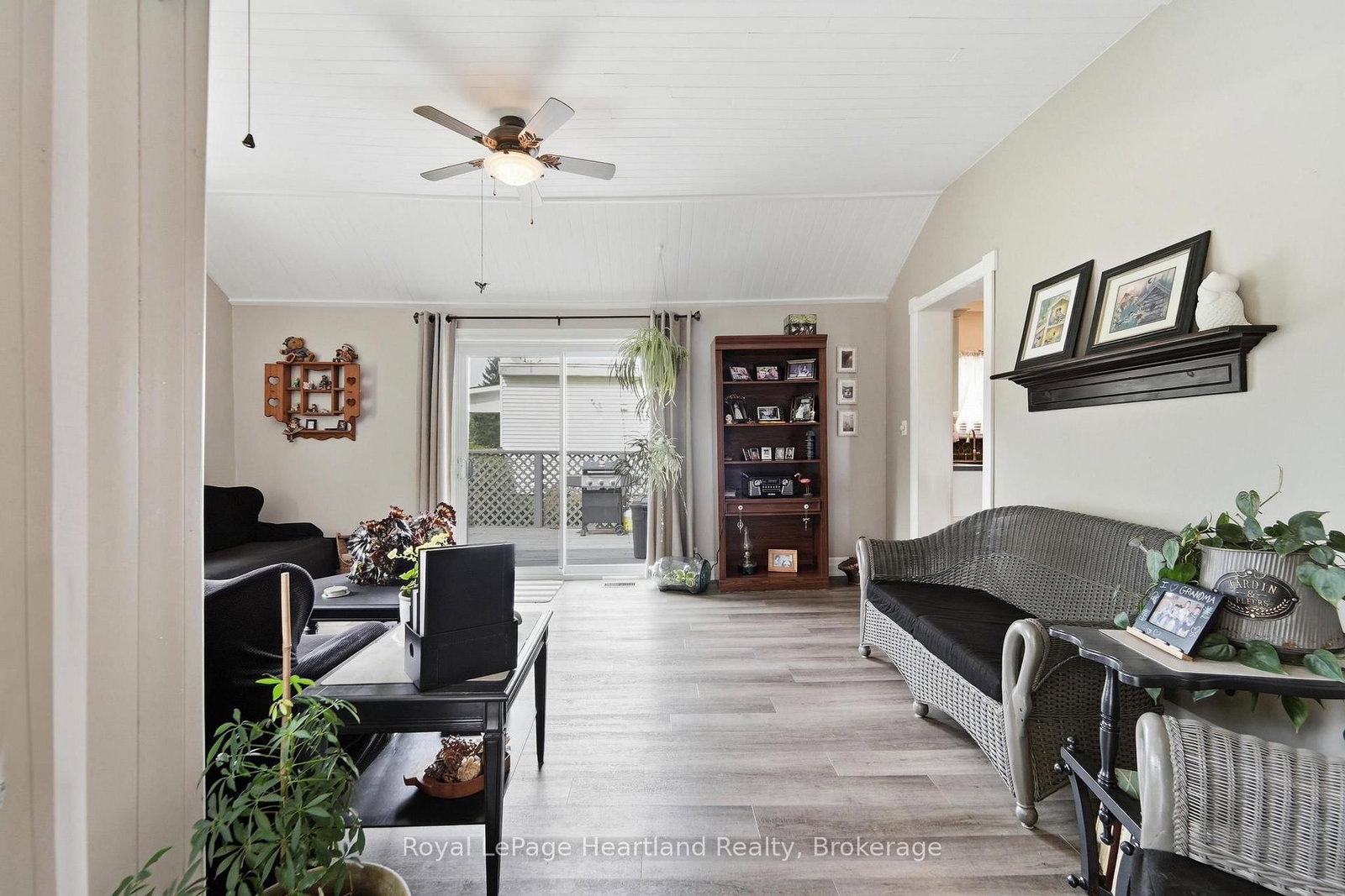 409 Gypsy Lane • North Huron, ON photo 8