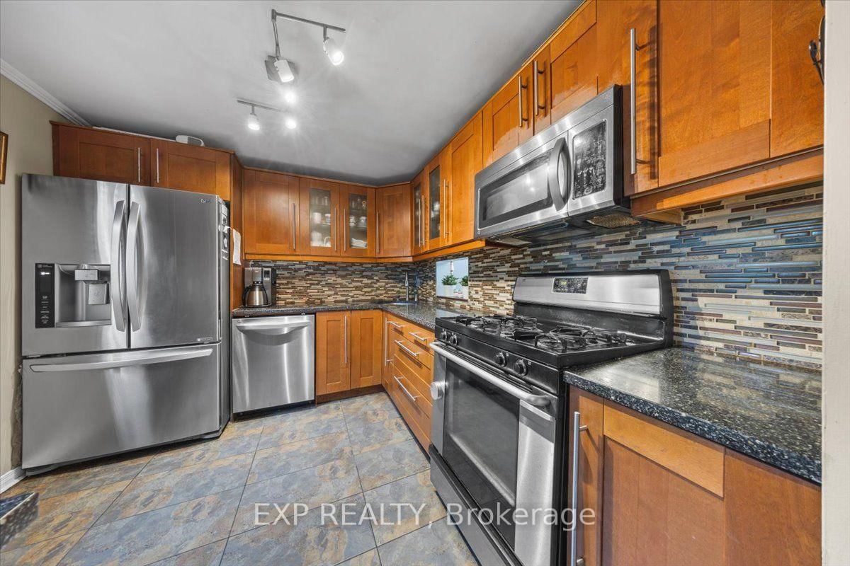 66 Tedwyn Drive • Ottawa, ON photo 4