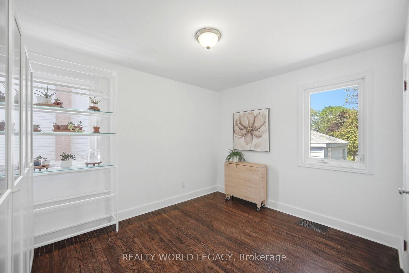 94 Clarendon Avenue • Hamilton, ON photo 22