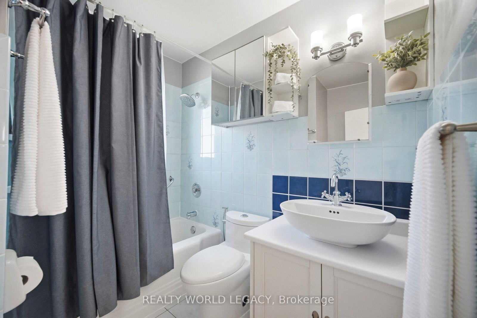 94 Clarendon Avenue • Hamilton, ON photo 24