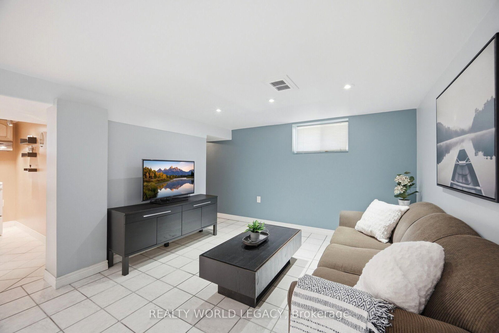 94 Clarendon Avenue • Hamilton, ON photo 31