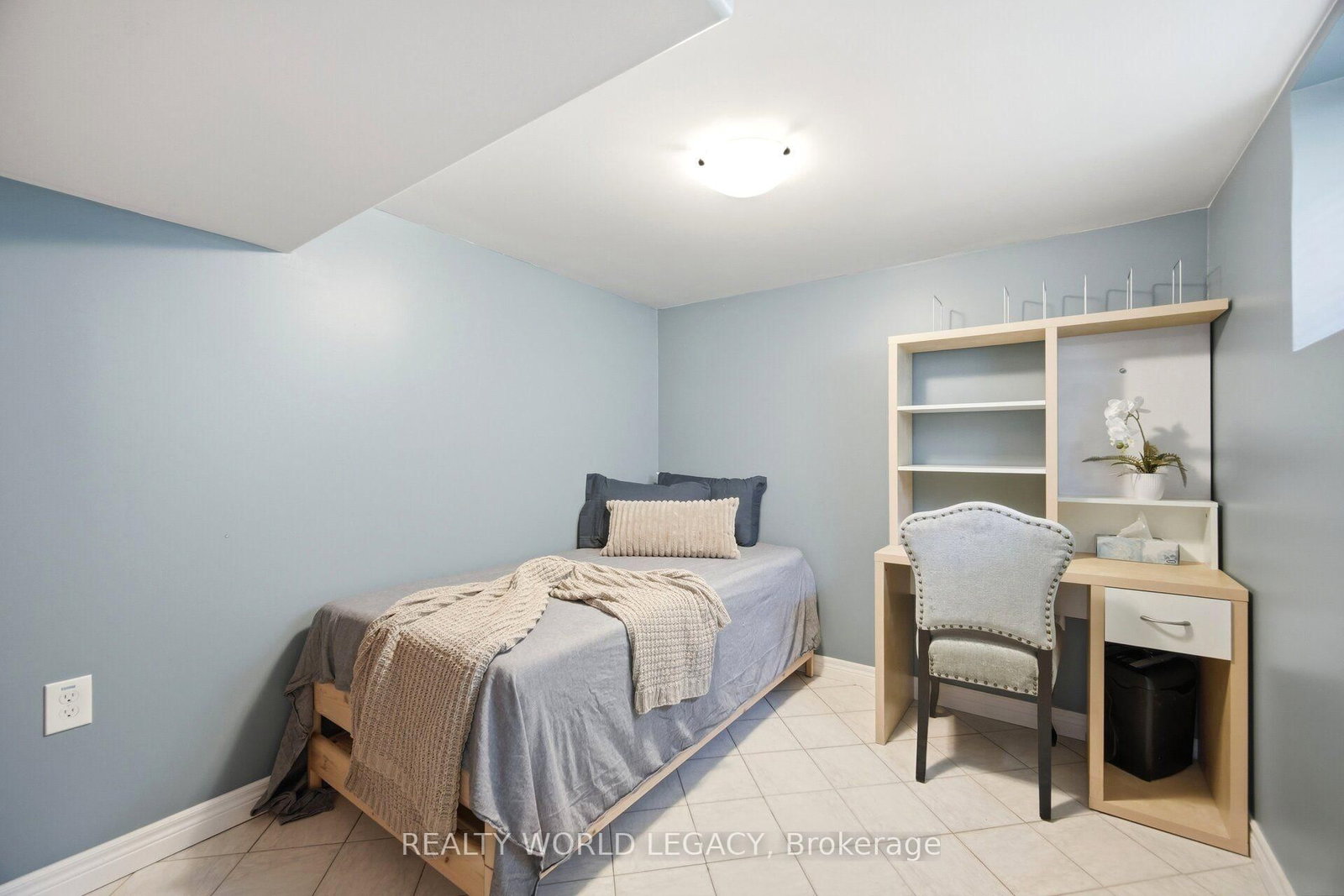 94 Clarendon Avenue • Hamilton, ON photo 35