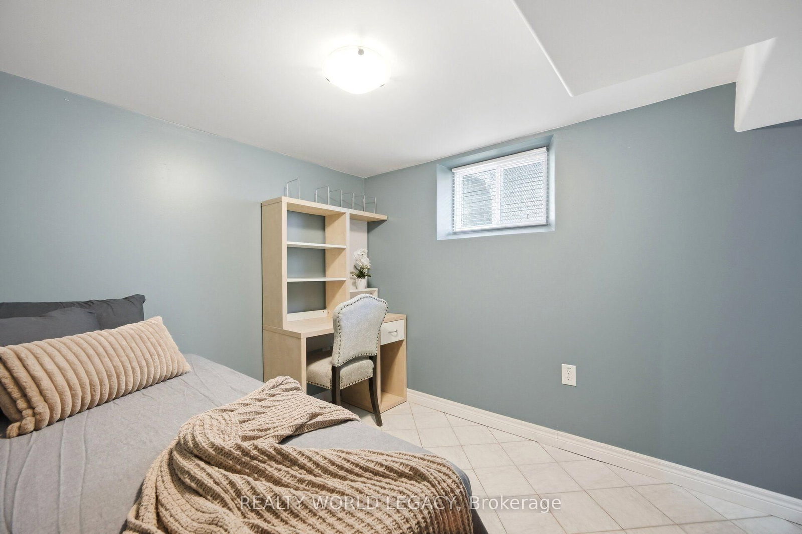 94 Clarendon Avenue • Hamilton, ON photo 36