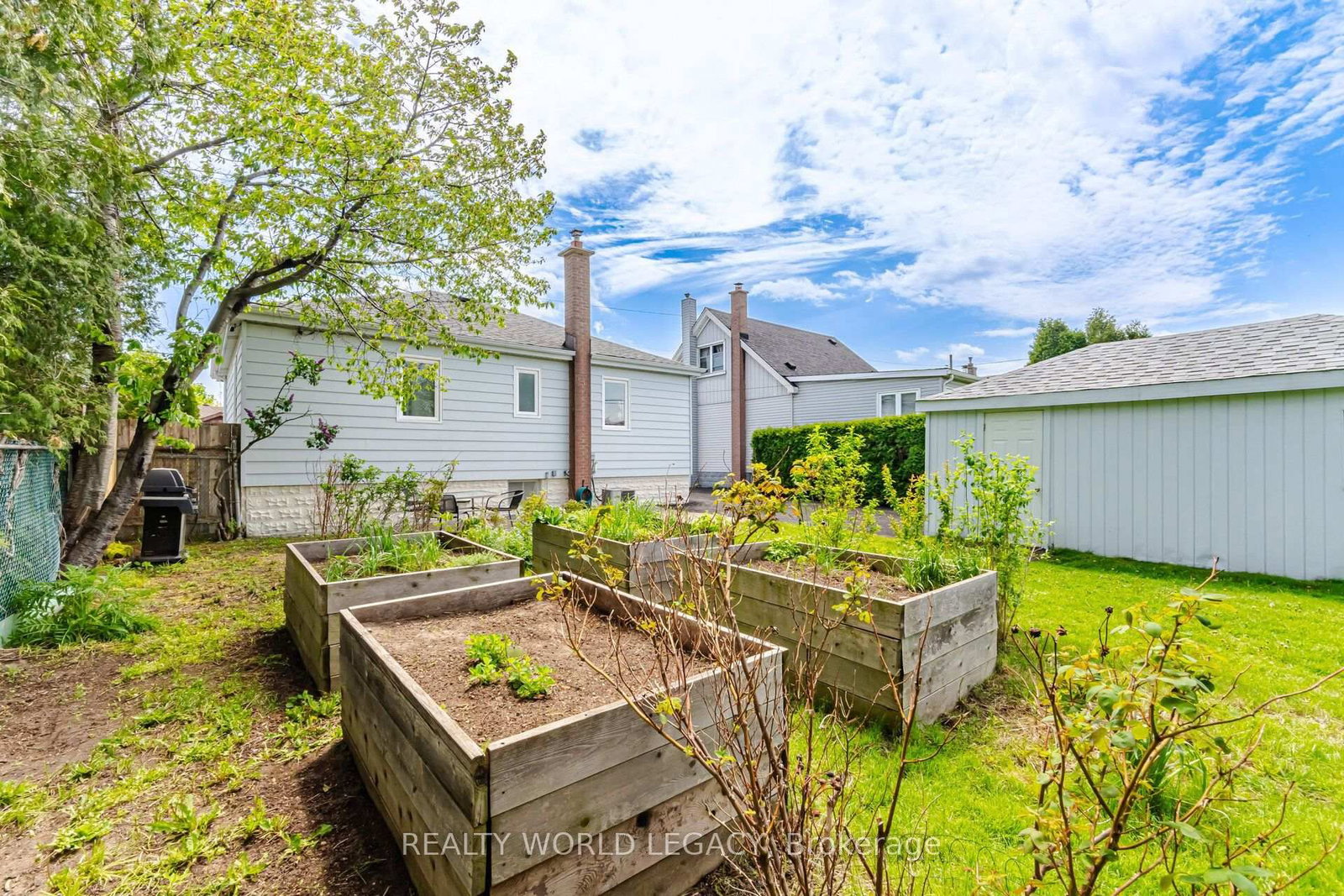 94 Clarendon Avenue • Hamilton, ON photo 43