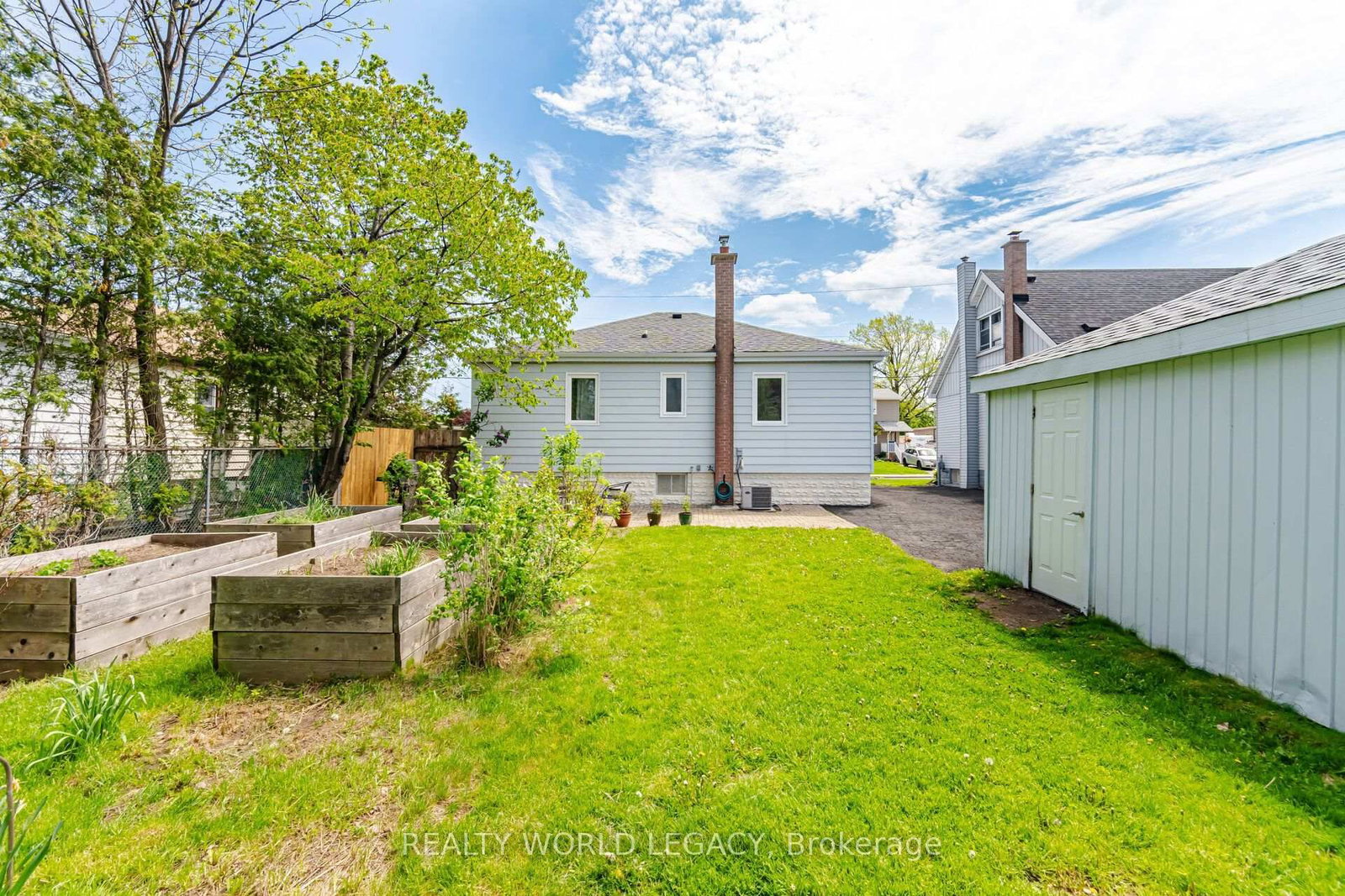 94 Clarendon Avenue • Hamilton, ON photo 44