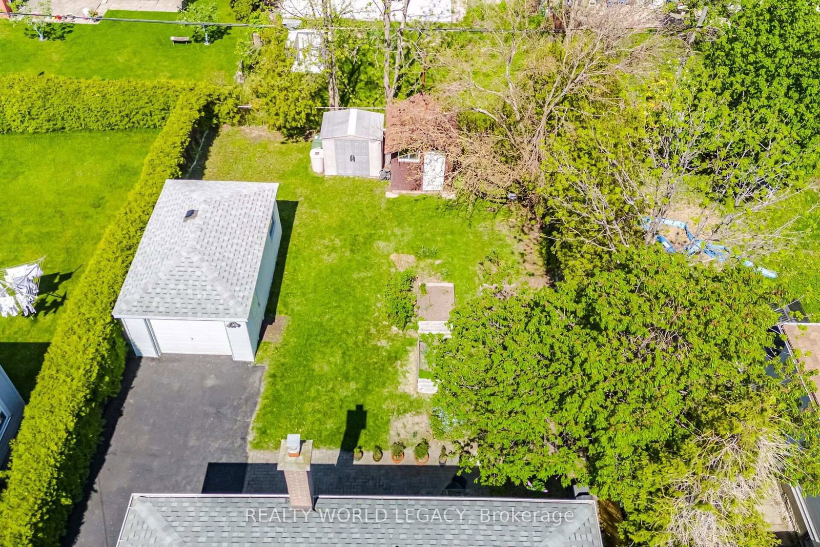 94 Clarendon Avenue • Hamilton, ON photo 46