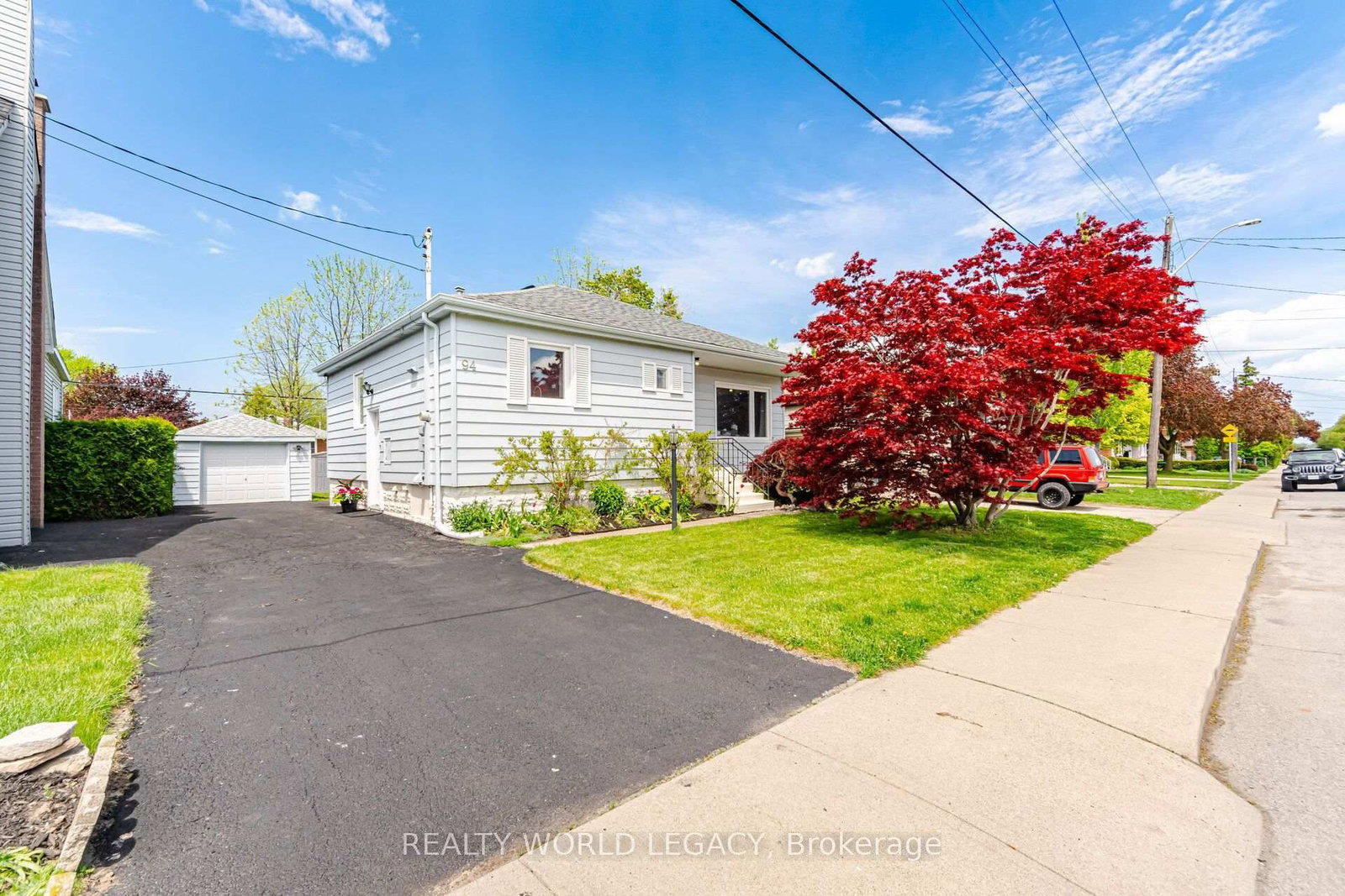 94 Clarendon Avenue • Hamilton, ON photo 6