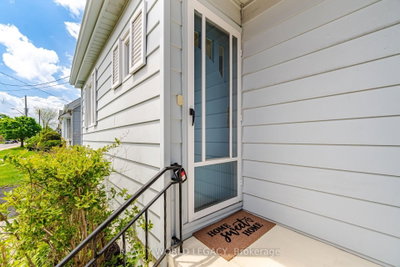 94 Clarendon Avenue • Hamilton, ON photo 9