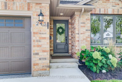 245 Schneller Drive • Wilmot, ON photo 4