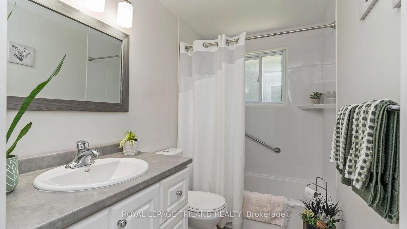7 STIRLING Crescent • St. Thomas, ON photo 17