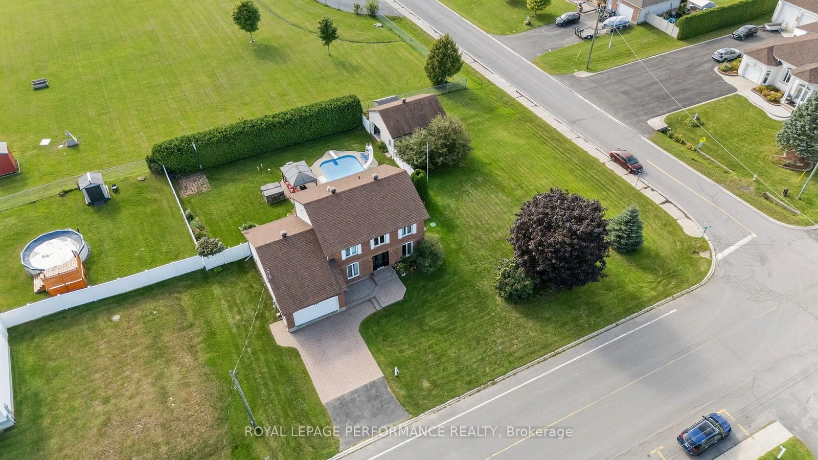 434 Lemay Street • Clarence-Rockland, ON photo 3