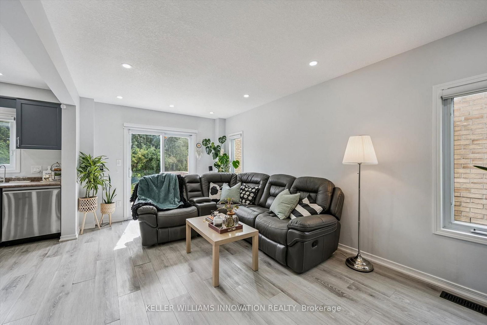 81 Windale Crescent • Kitchener, ON photo 4