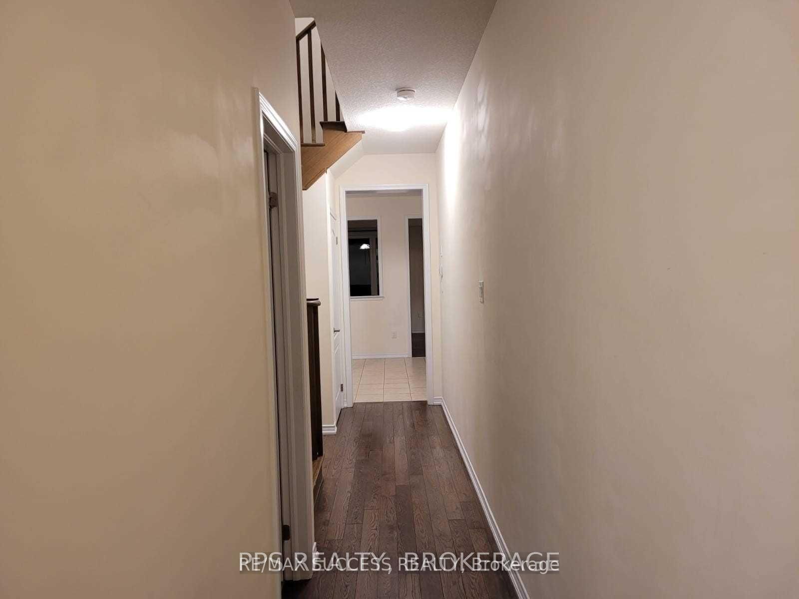 7916 Odell Crescent • Niagara Falls, ON photo 3