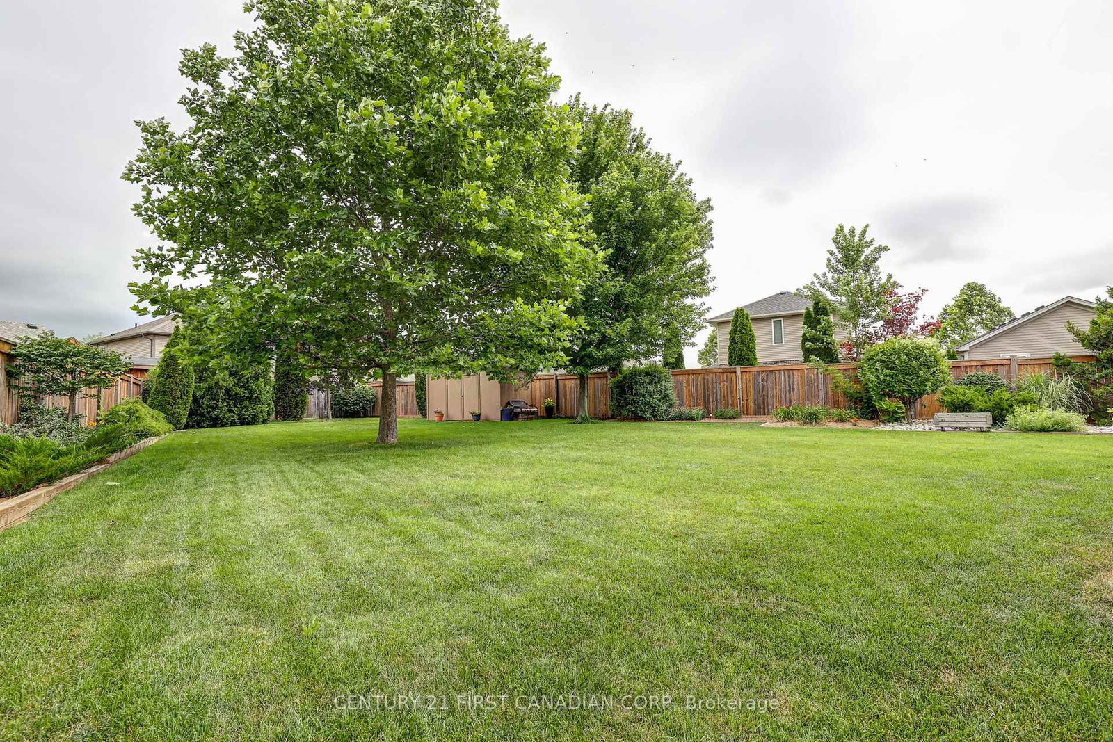 26 Cardinal Court • St. Thomas, ON photo 6