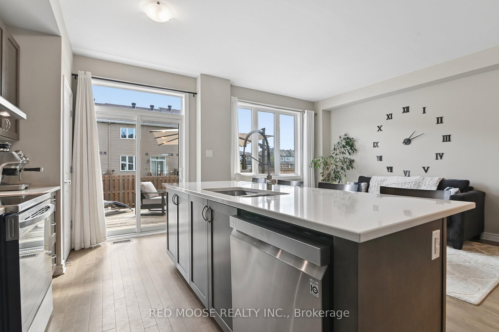 373 Mountain Sorrel Way • Ottawa, ON photo 11