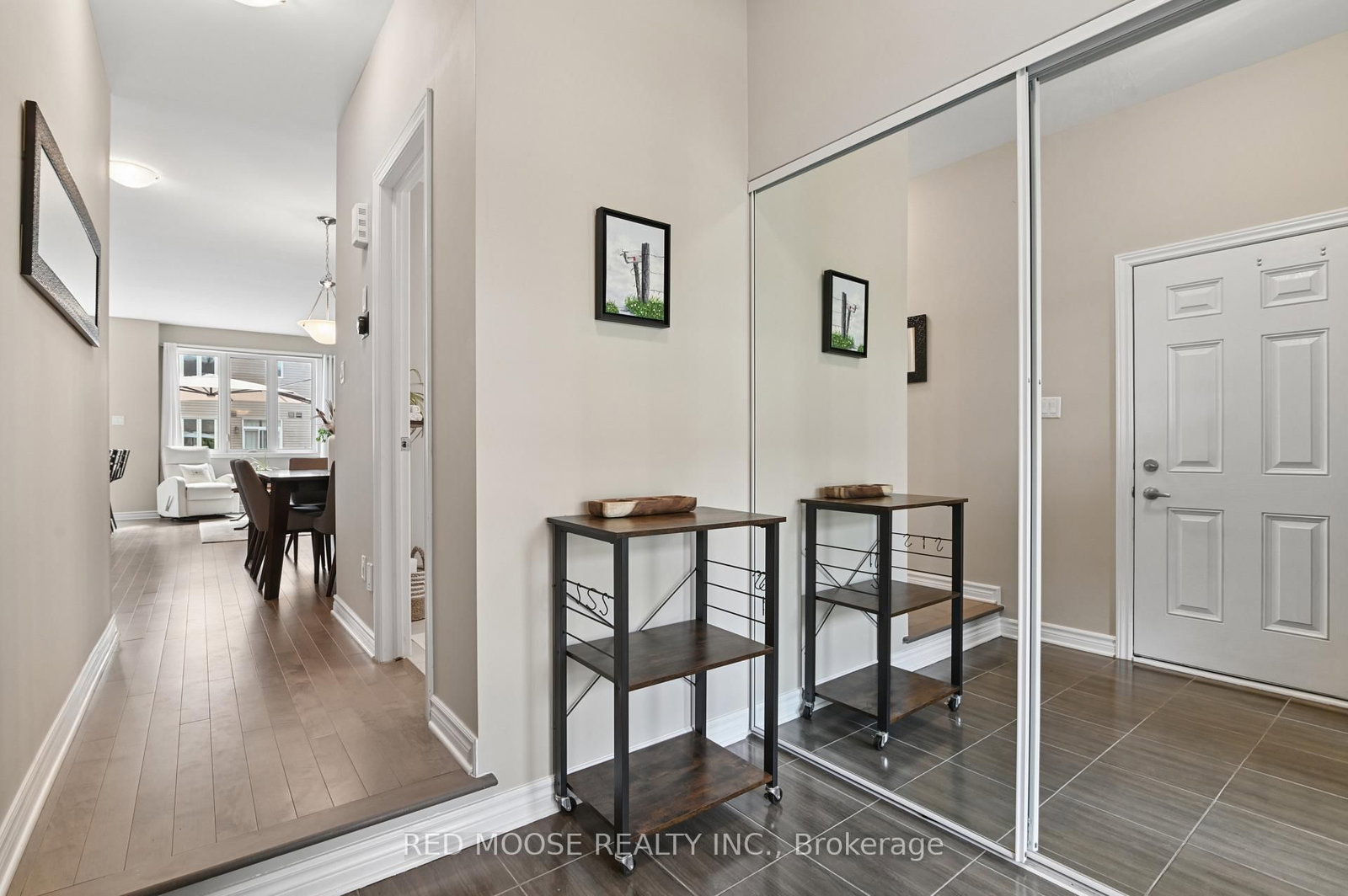 373 Mountain Sorrel Way • Ottawa, ON photo 4